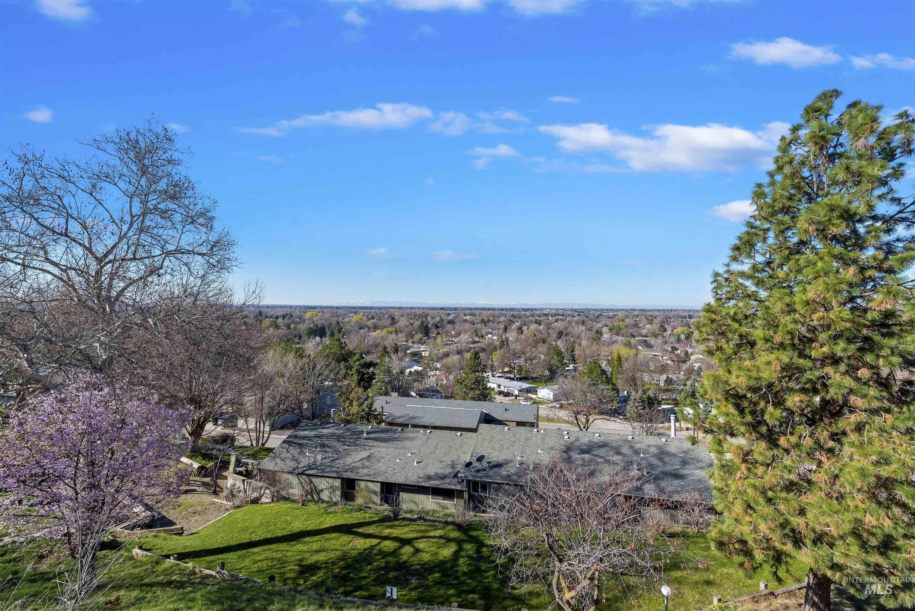 5019 N Bitterbrush