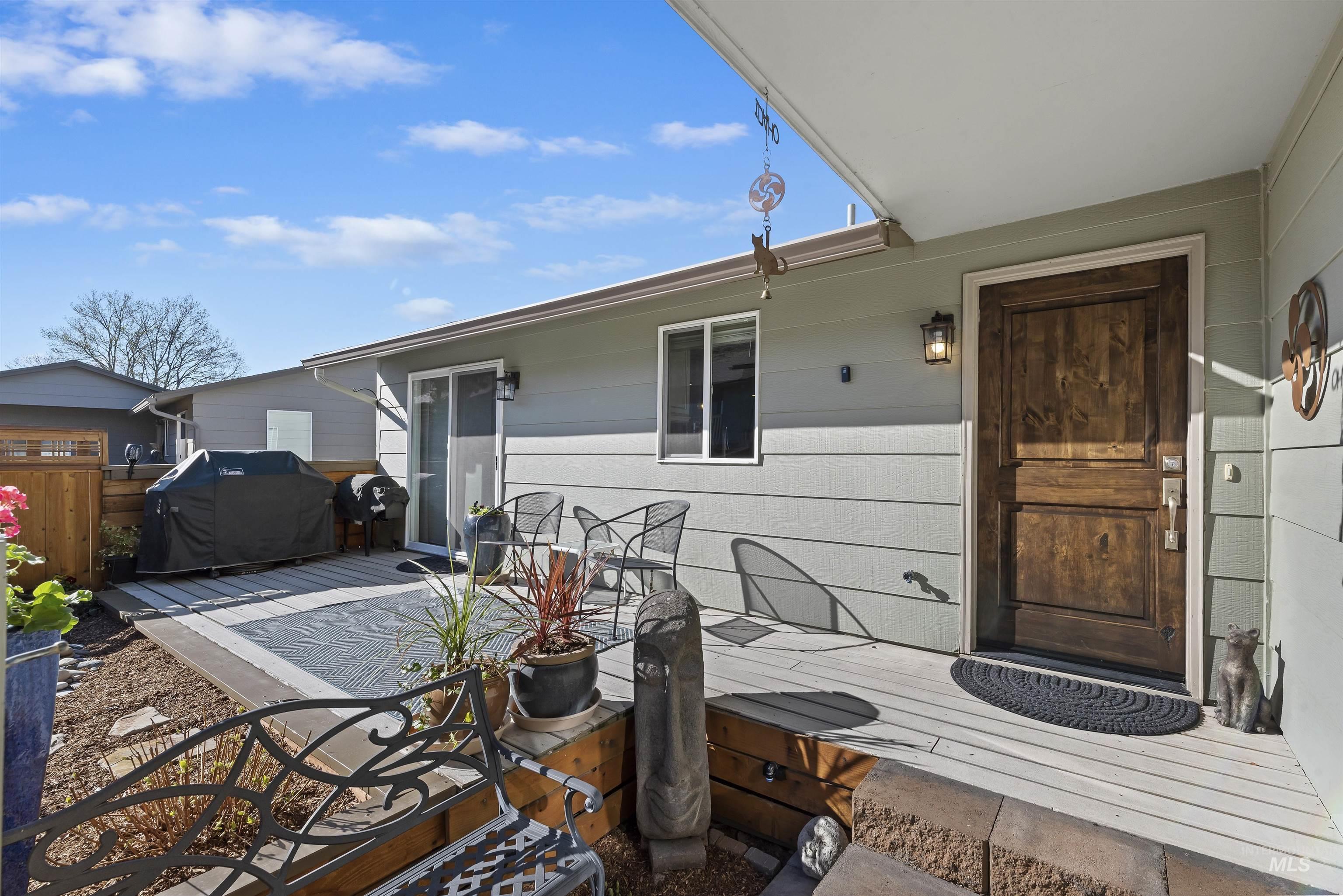 5019 N Bitterbrush