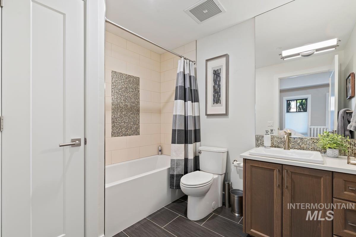 2967 W Crescent Rim Drive Unit: 105