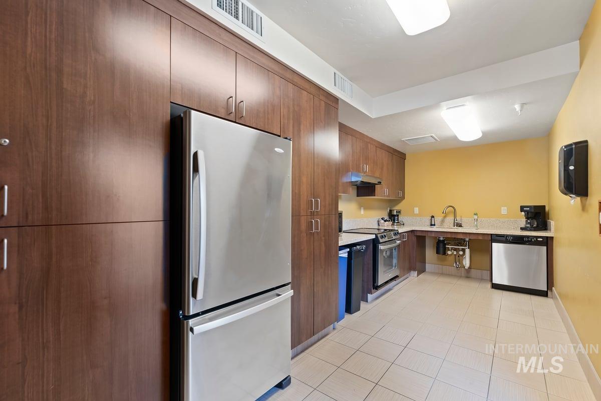 2967 W Crescent Rim Drive Unit: 105