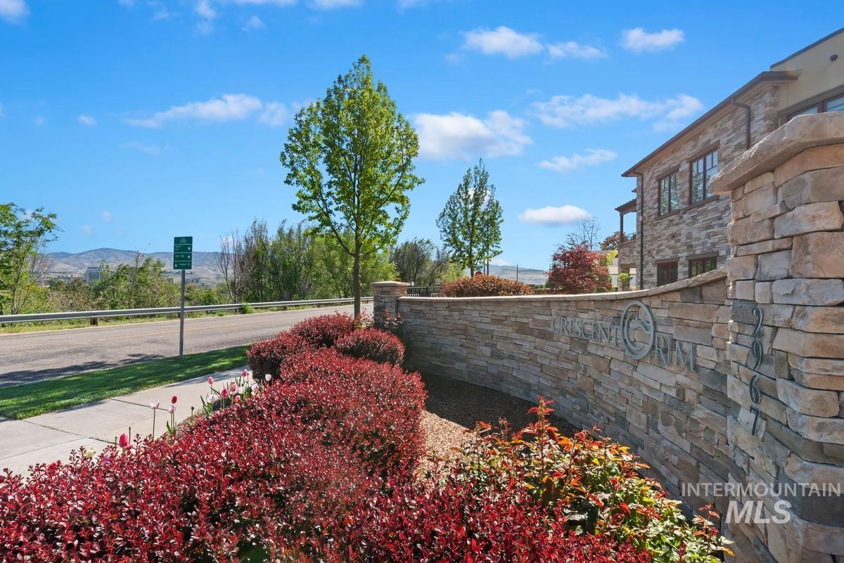 2967 W Crescent Rim Drive Unit: 105
