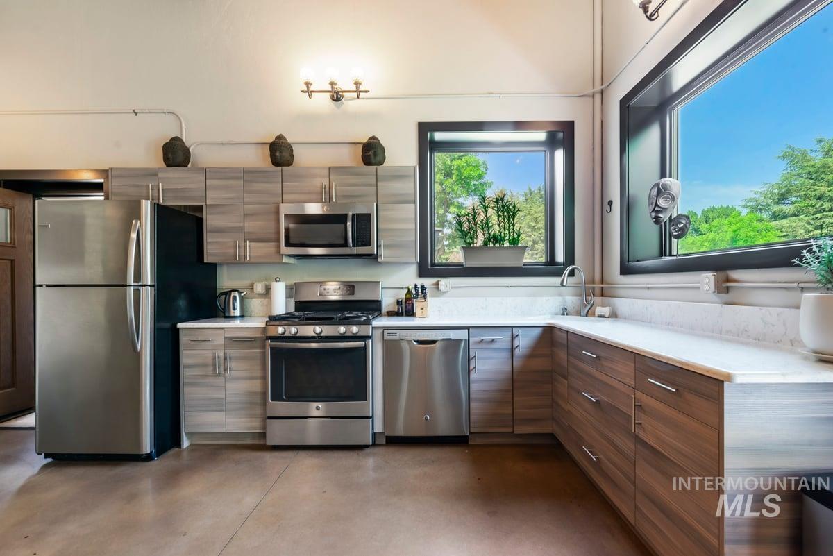 1416 E Melody St.