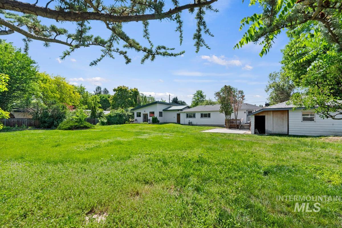 1416 E Melody St.