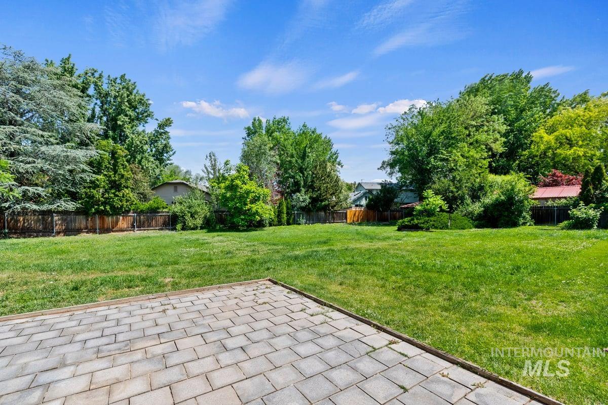 1416 E Melody St.