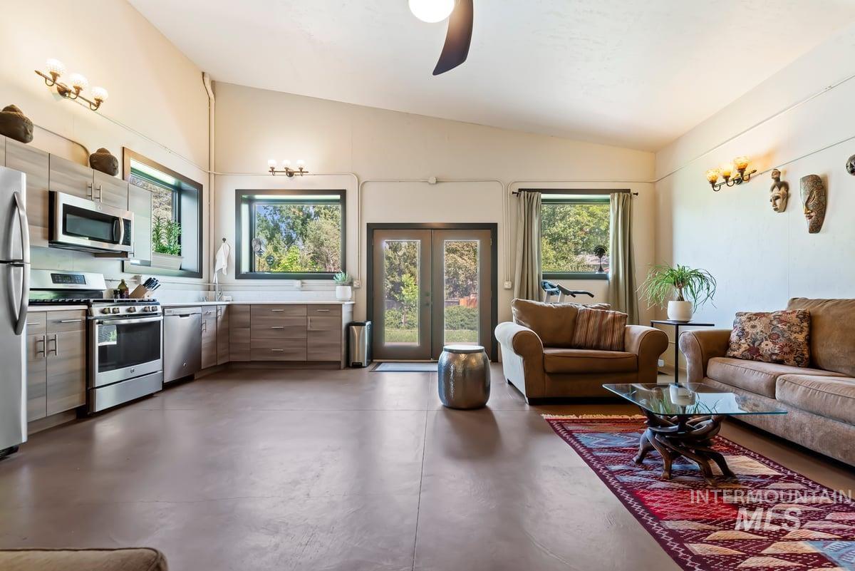 1416 E Melody St.