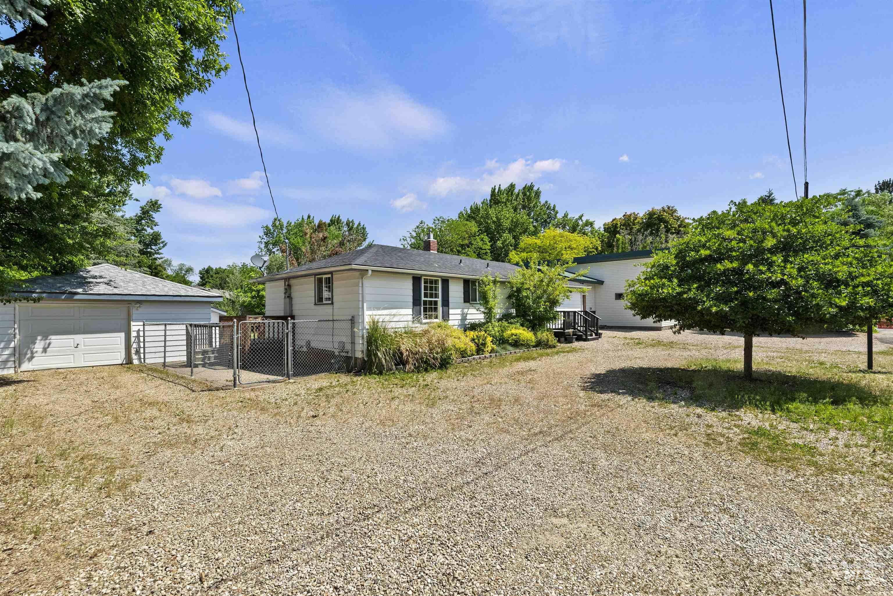 1416 E Melody St.