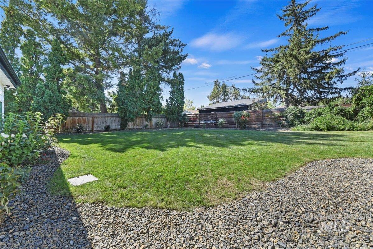 6805 Fairfield Ave