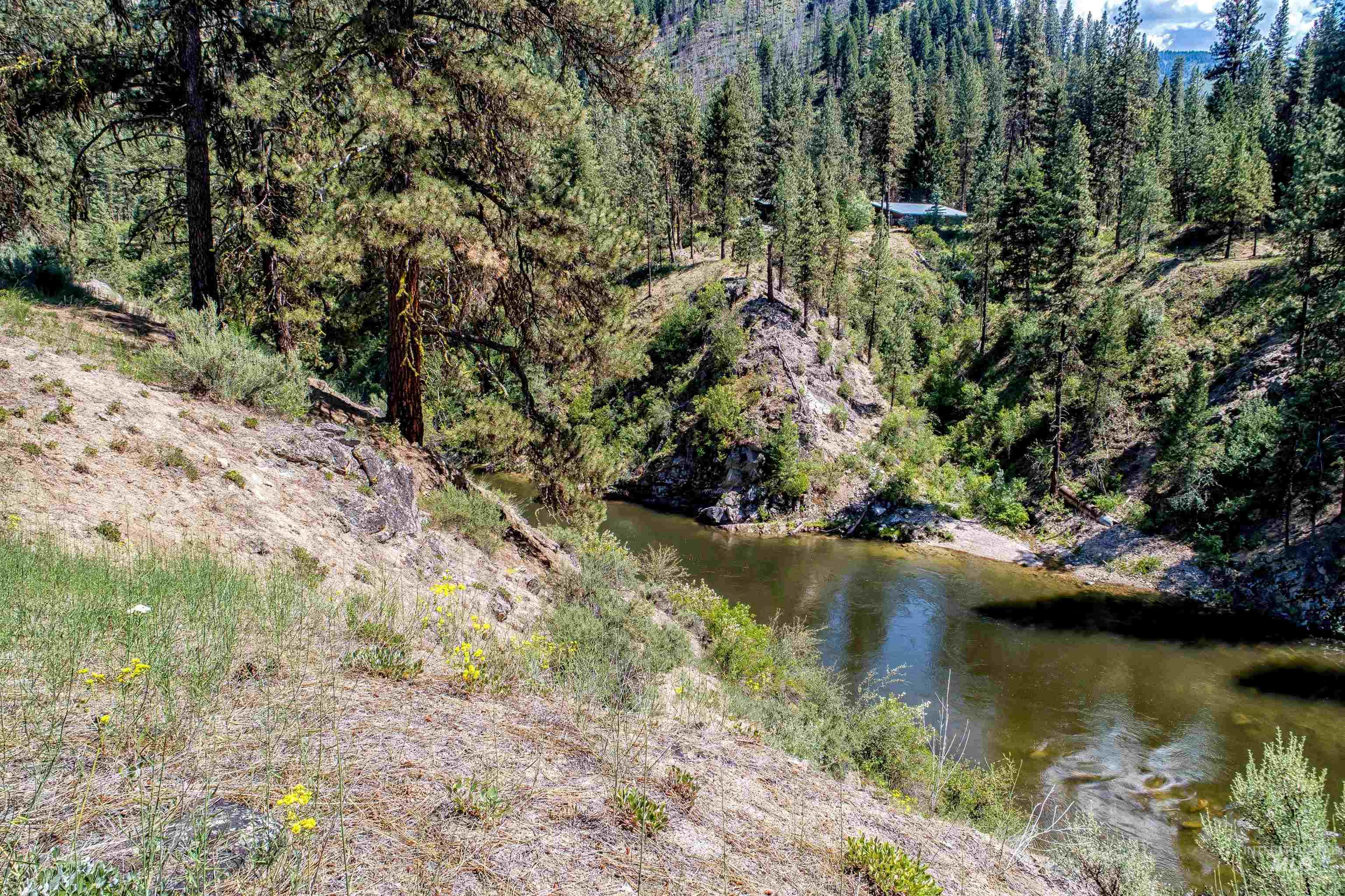 1650 Banks Lowman Road