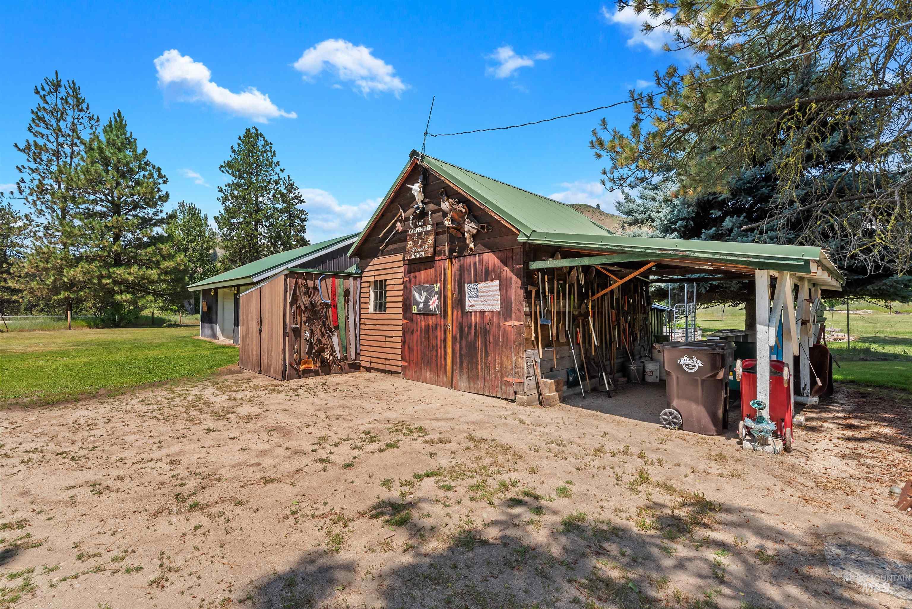 1650 Banks Lowman Road