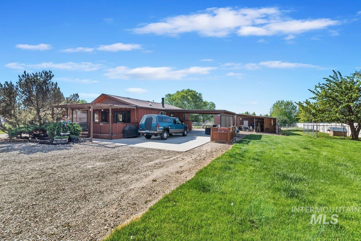 6325 W Overland Road