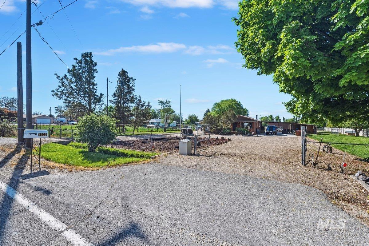 6325 W Overland Road
