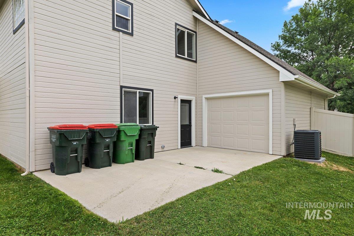 3597 S Capulet Way