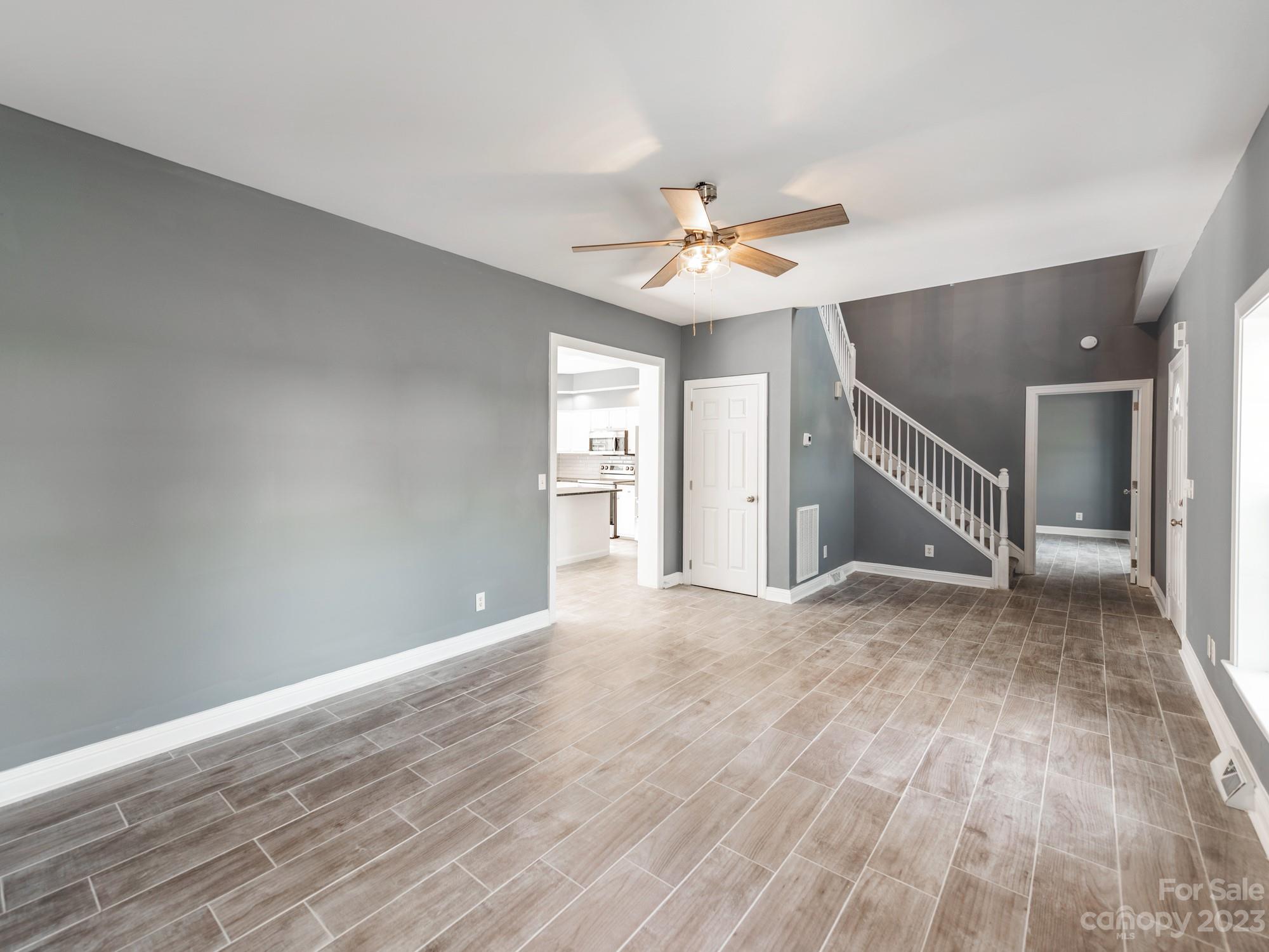 1528 Bowater Road