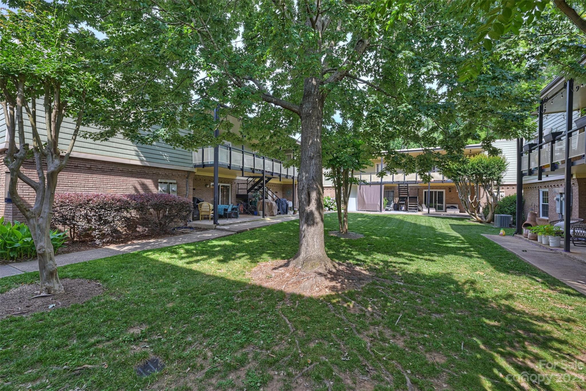 2616 Park Road Unit: B