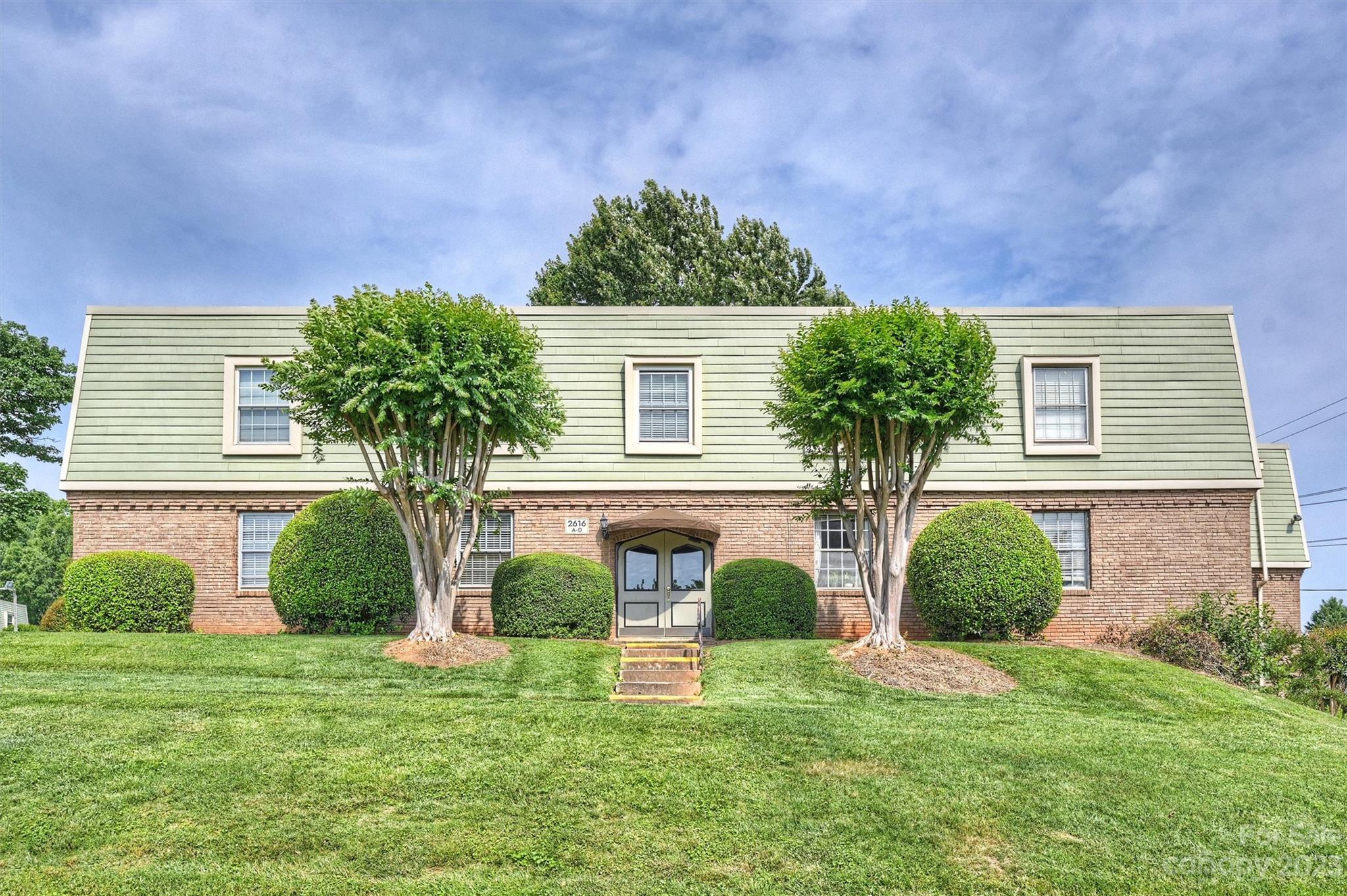 2616 Park Road Unit: B