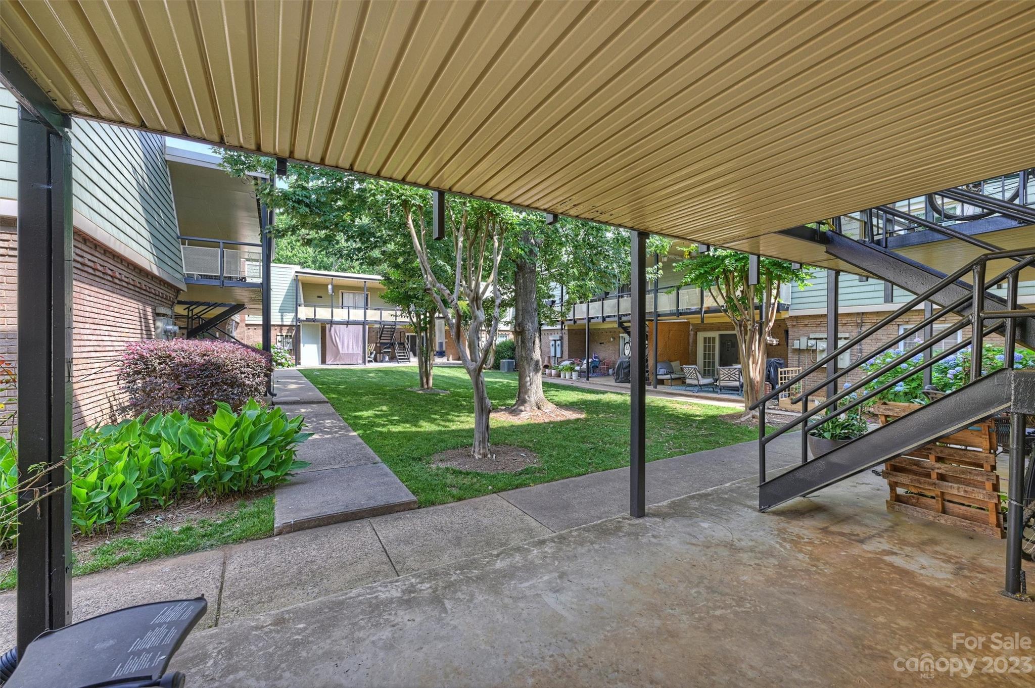 2616 Park Road Unit: B