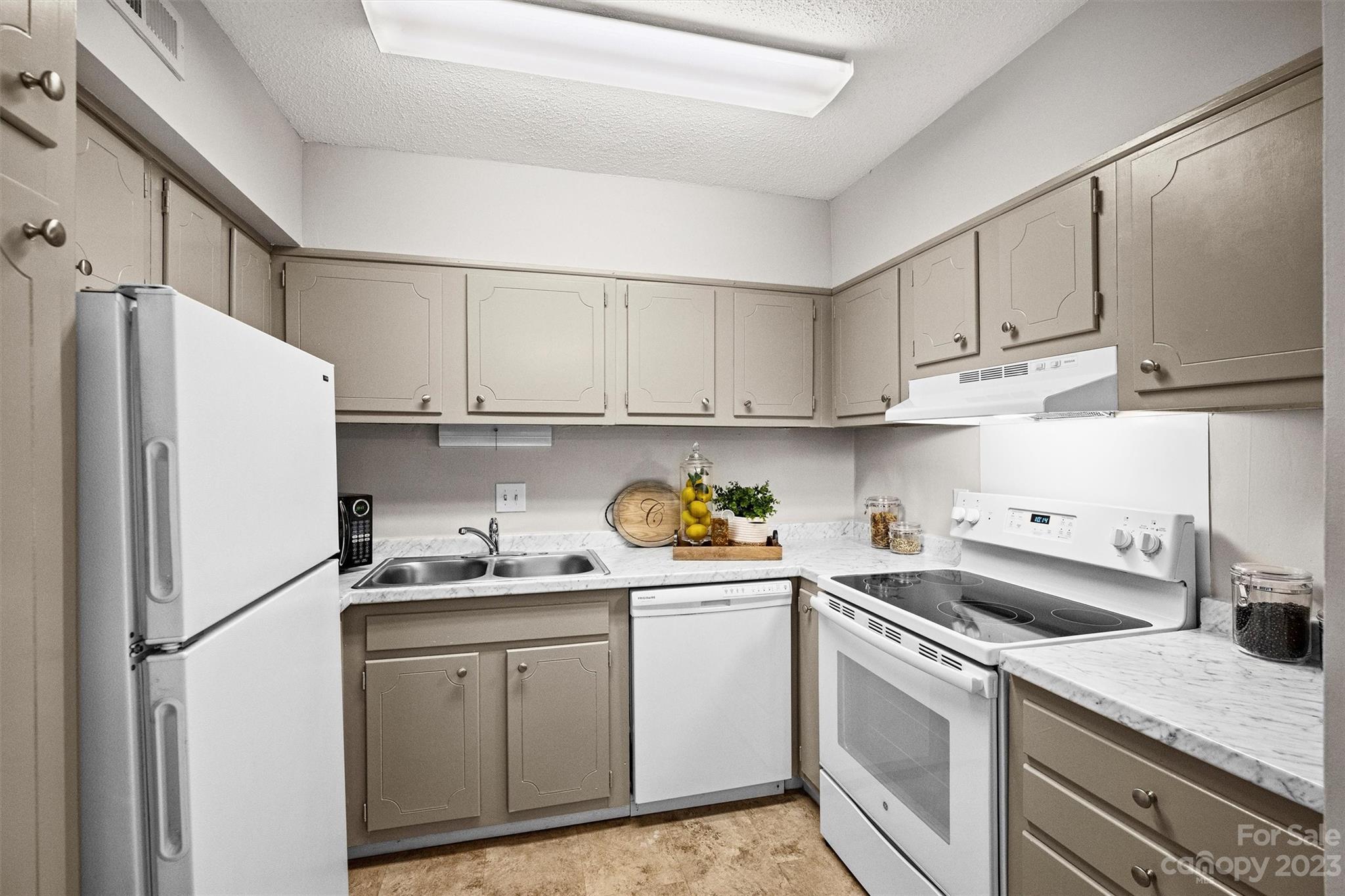 2616 Park Road Unit: B