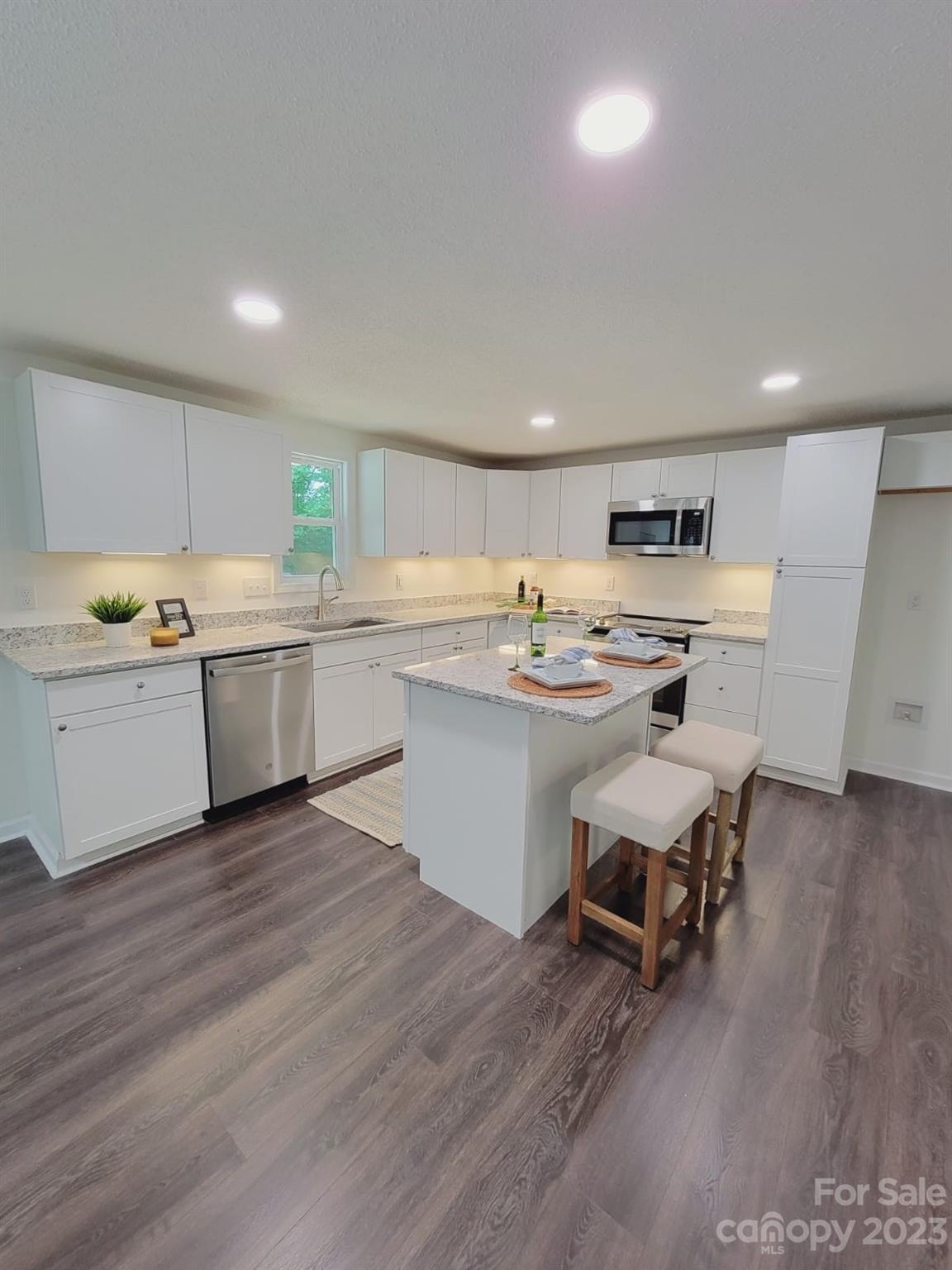 119 Lin-Mar Drive