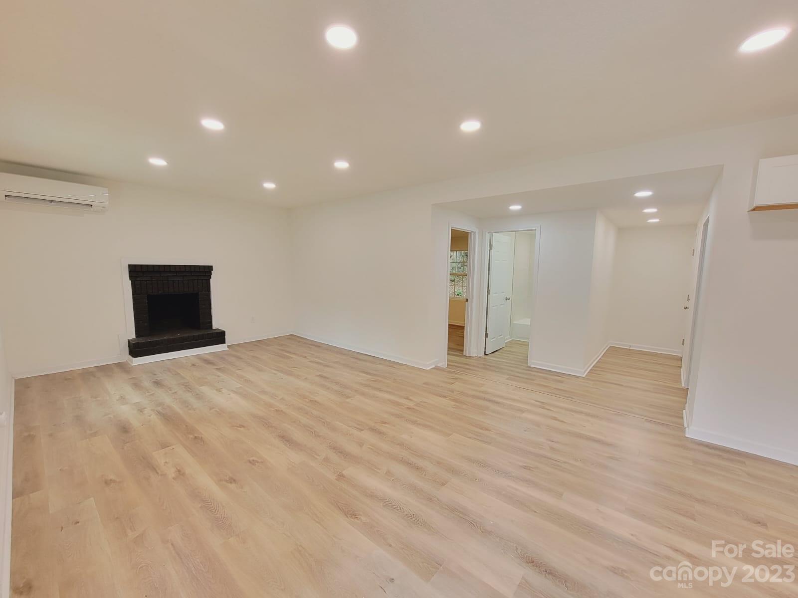 119 Lin-Mar Drive