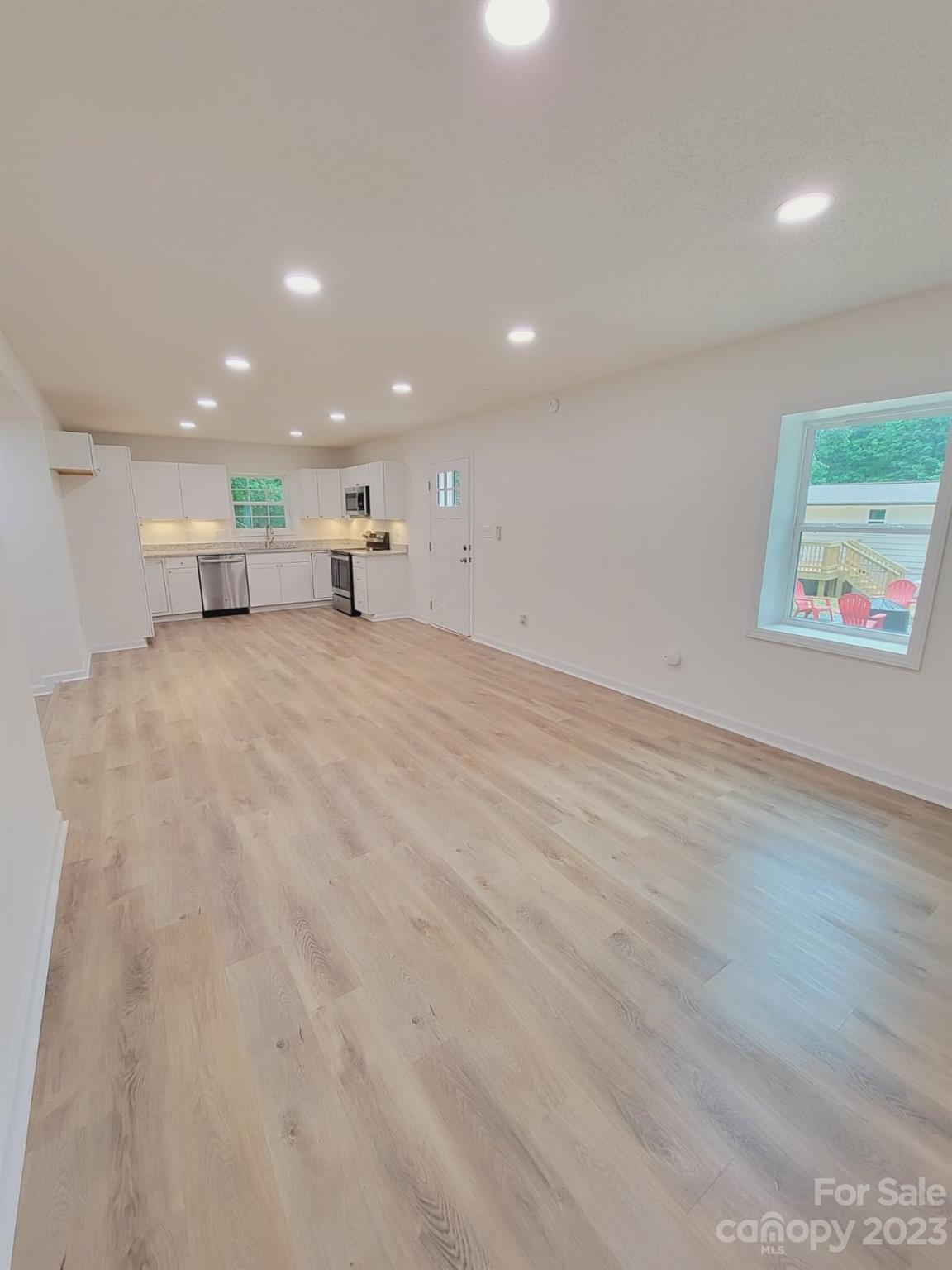 119 Lin-Mar Drive