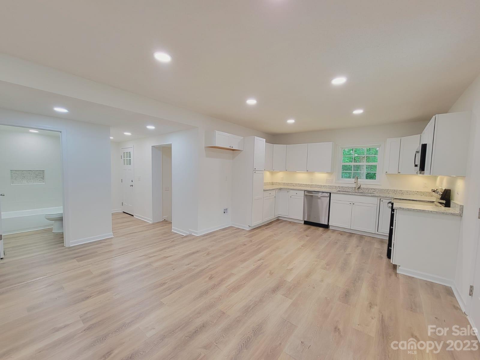 119 Lin-Mar Drive