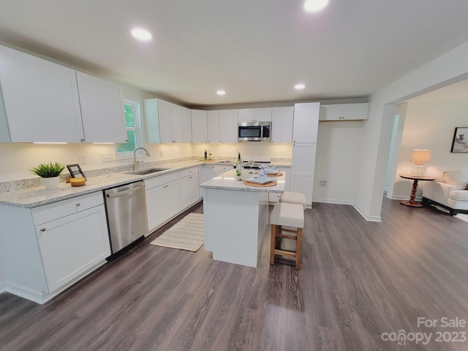 119 Lin-Mar Drive