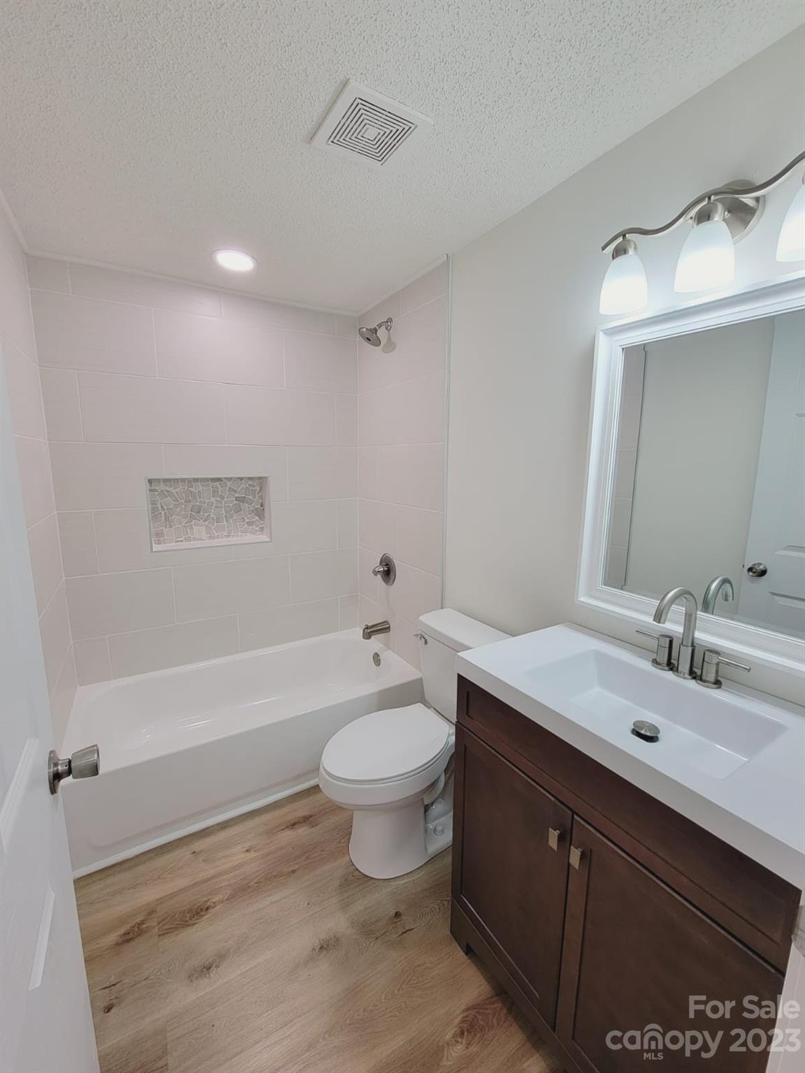 119 Lin-Mar Drive