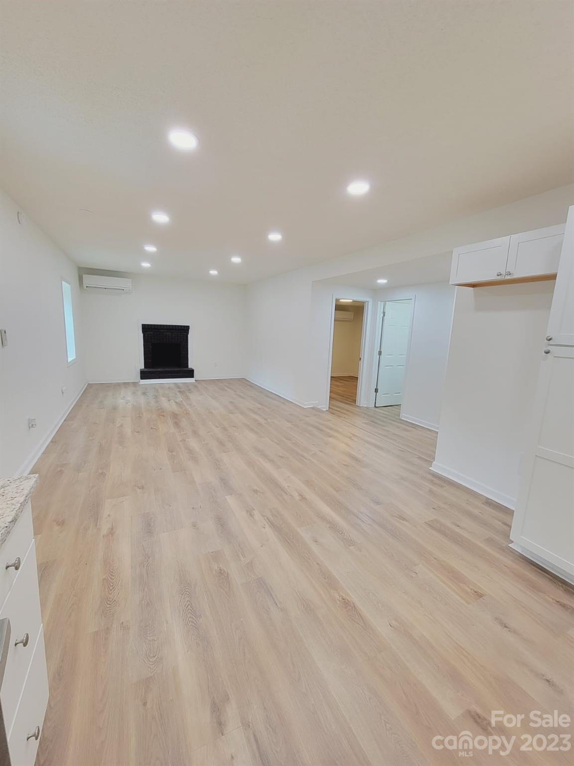 119 Lin-Mar Drive