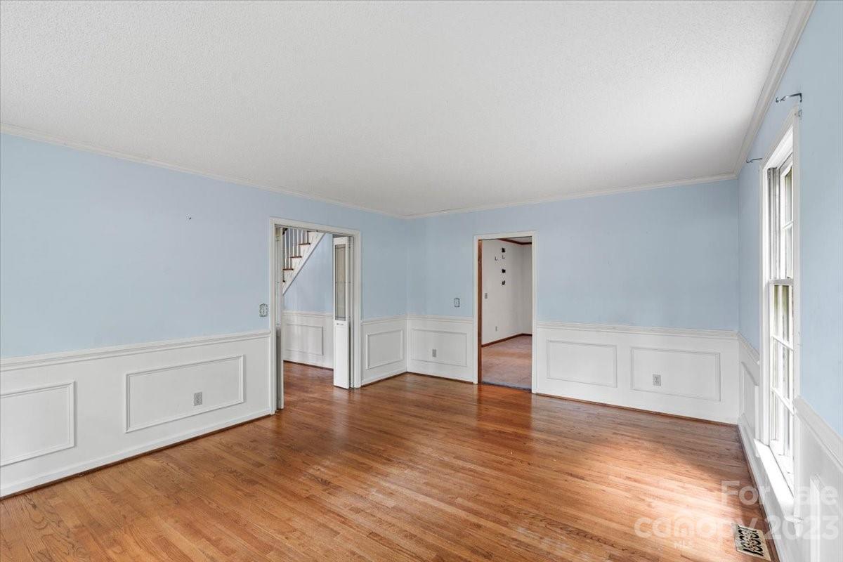 3307 Kendale Avenue NW