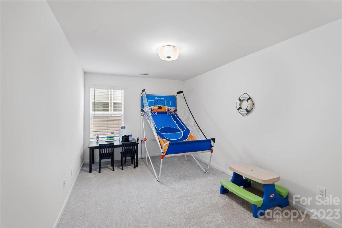 40125 Crooked Stick Lane