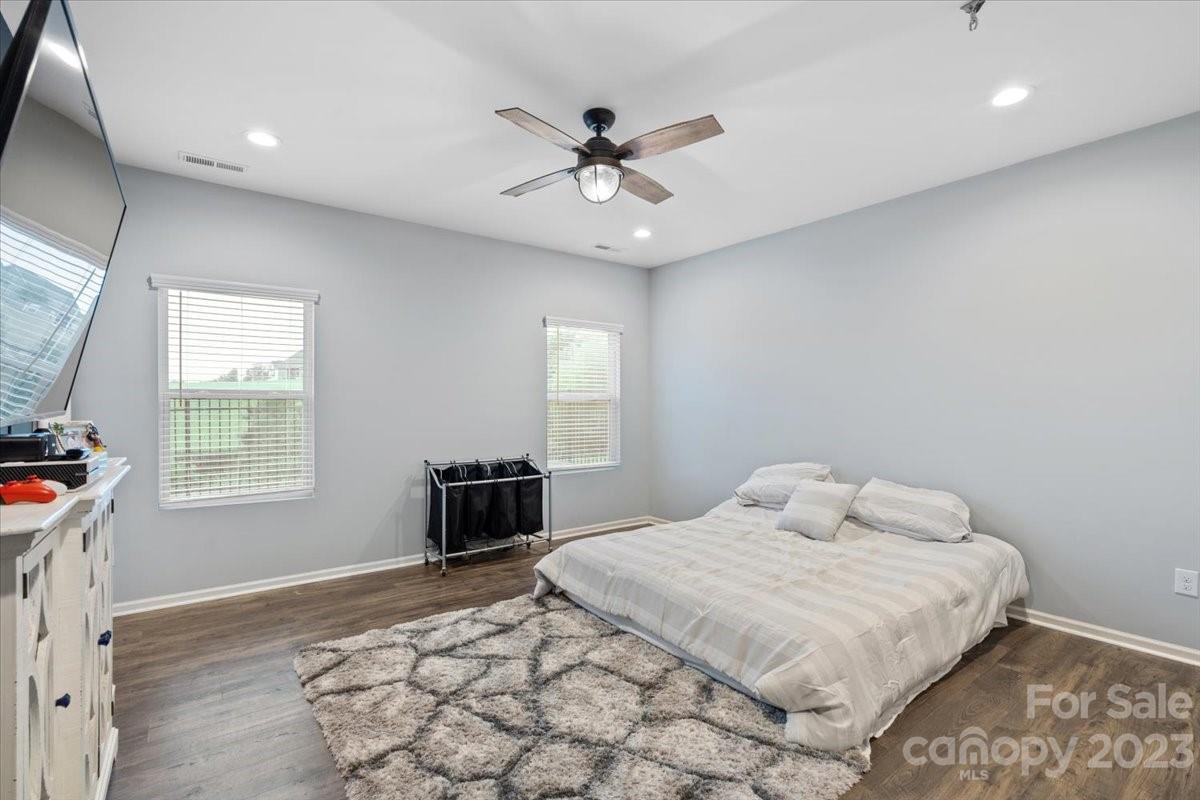 40125 Crooked Stick Lane