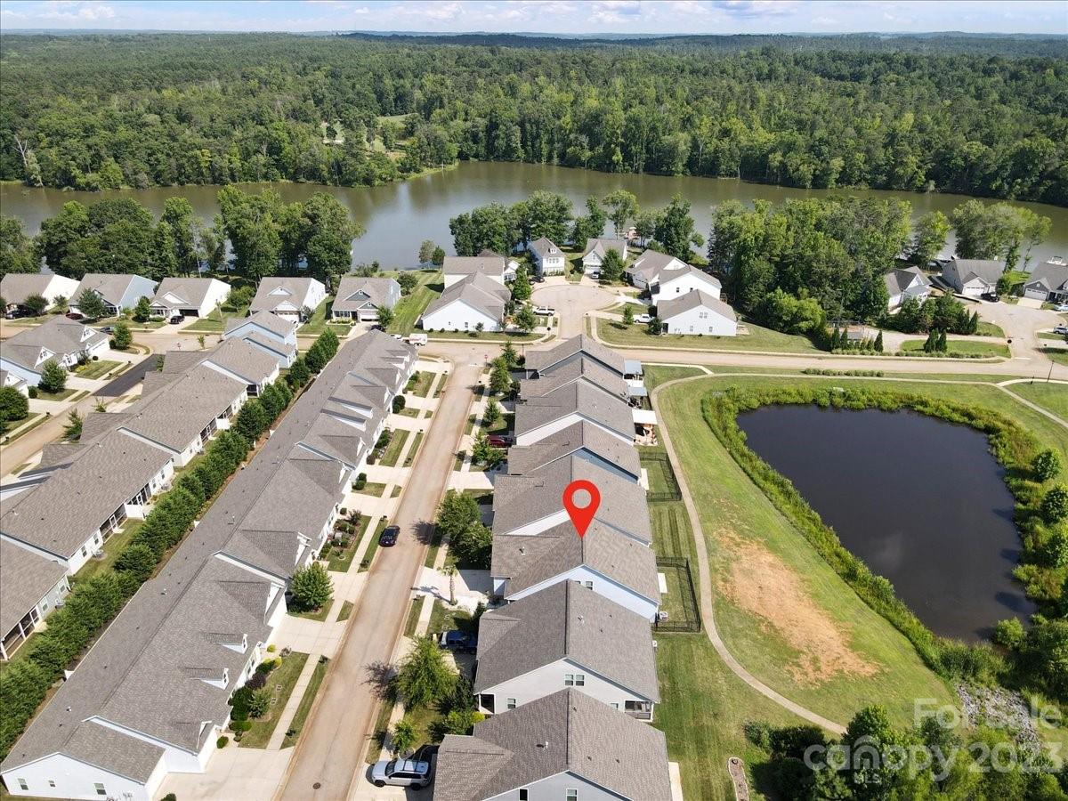 40125 Crooked Stick Lane