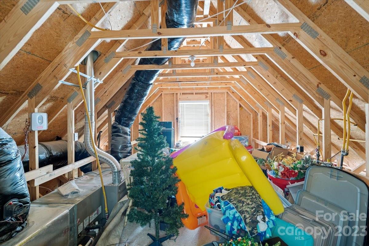 40125 Crooked Stick Lane