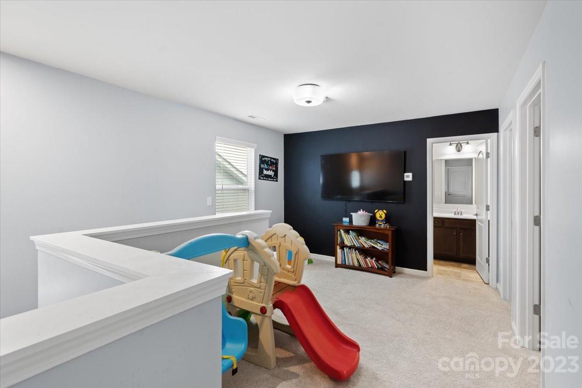 40125 Crooked Stick Lane