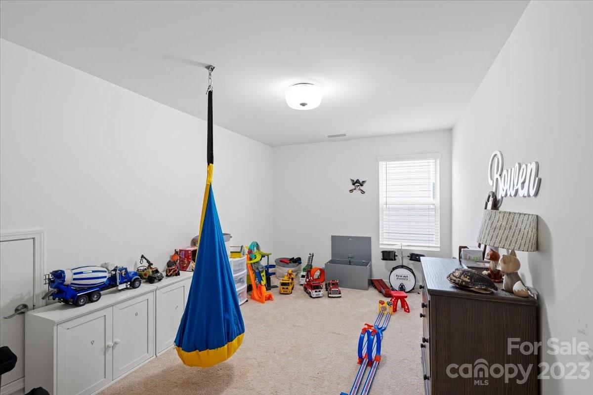 40125 Crooked Stick Lane