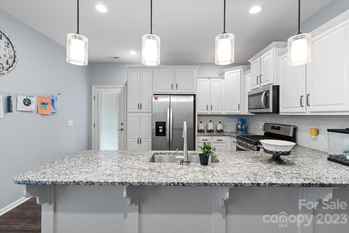 40125 Crooked Stick Lane