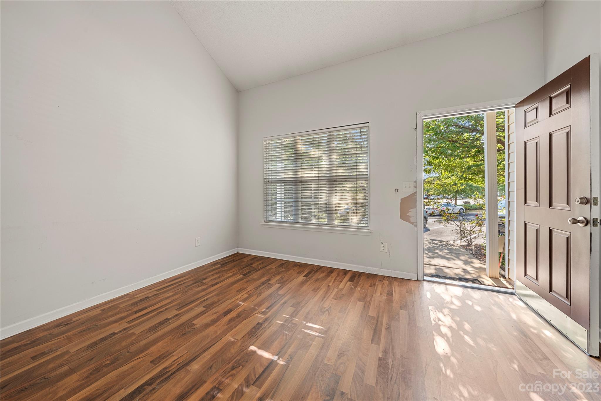 104 Barnhardt Loop