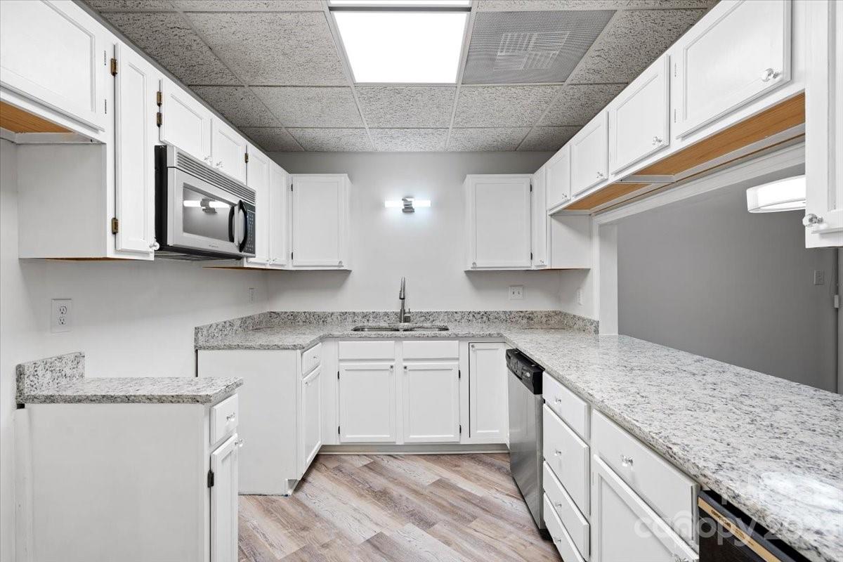84 Lake Concord Road NE Unit: W