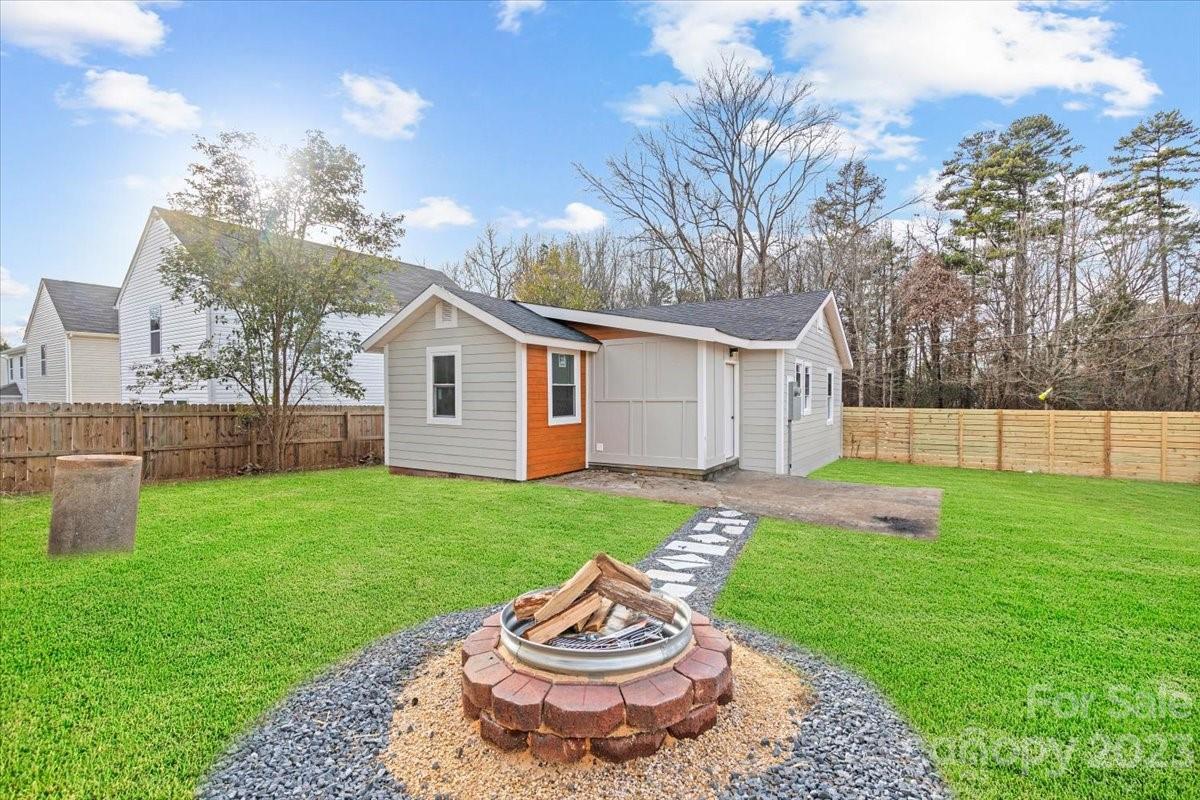 3226 Capitol Drive