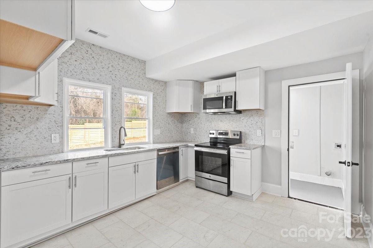 3226 Capitol Drive