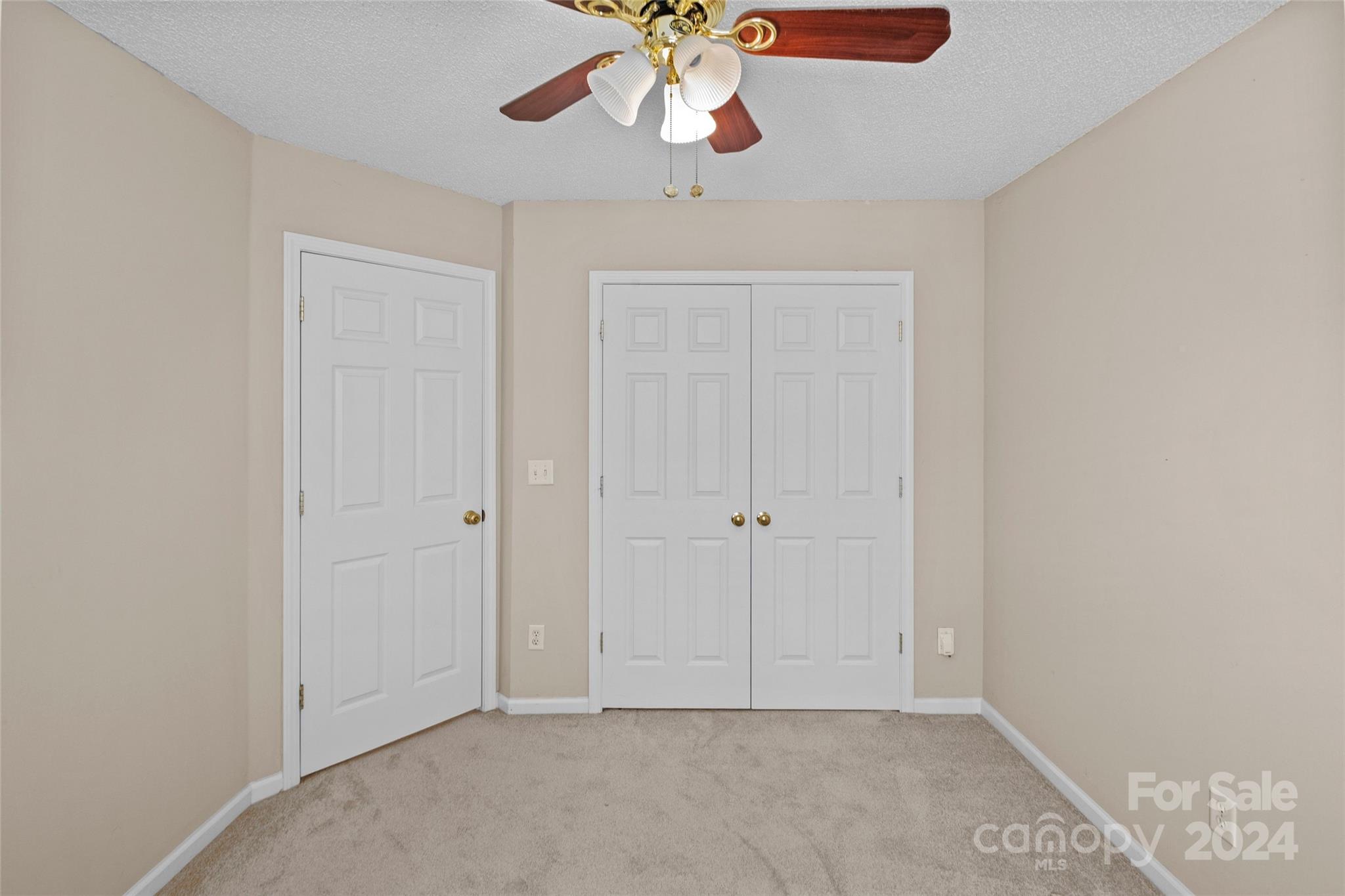 12312 Greenway View Court