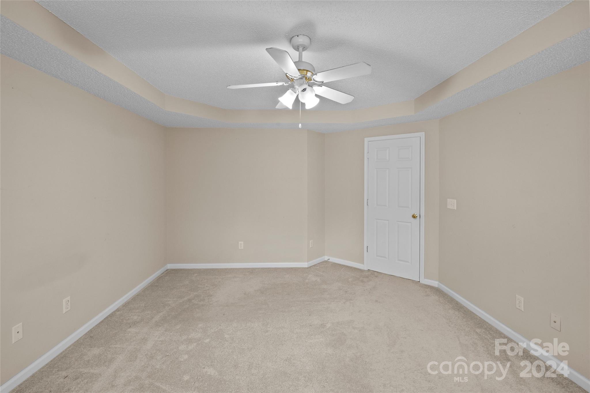 12312 Greenway View Court