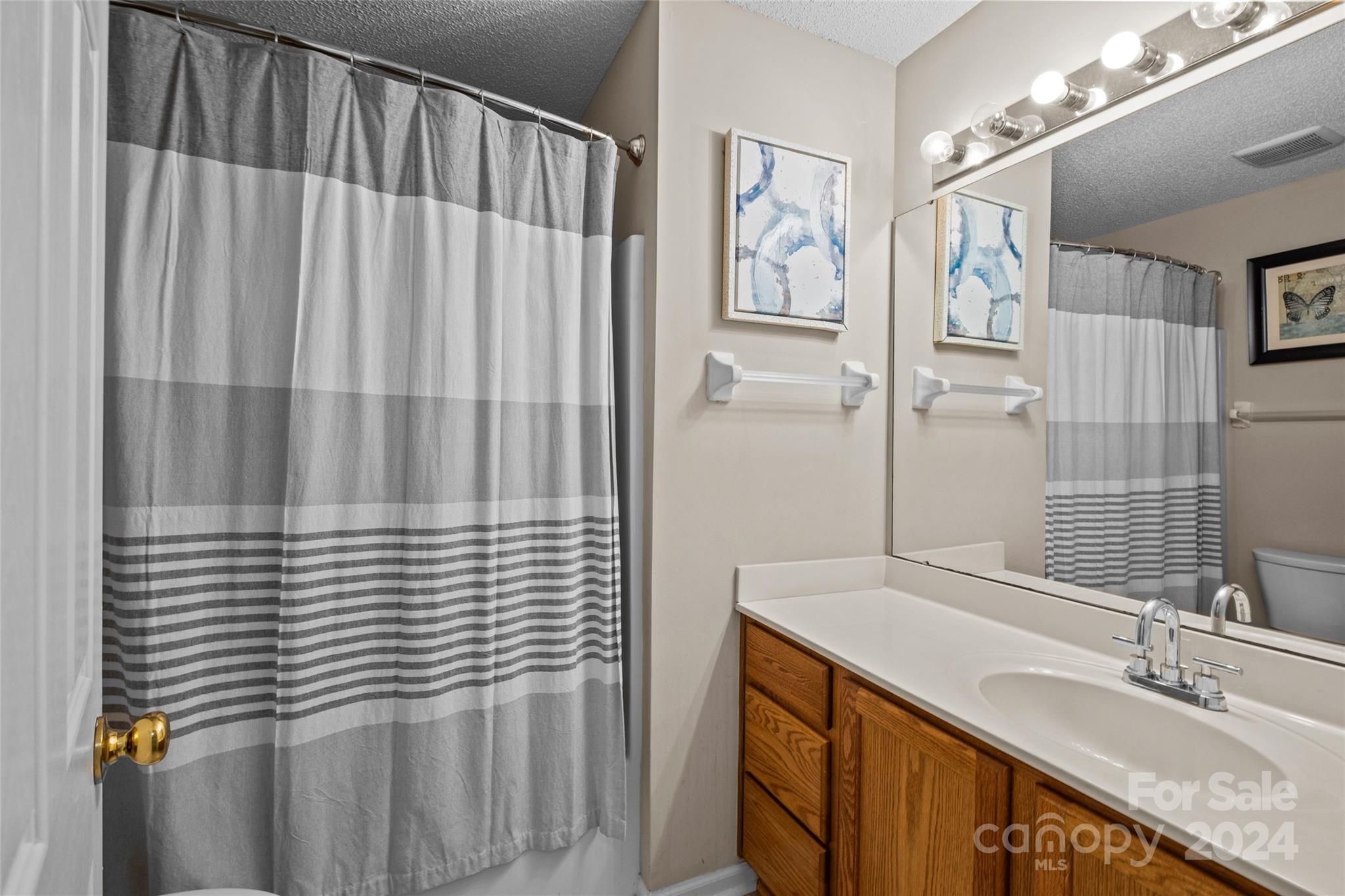 12312 Greenway View Court