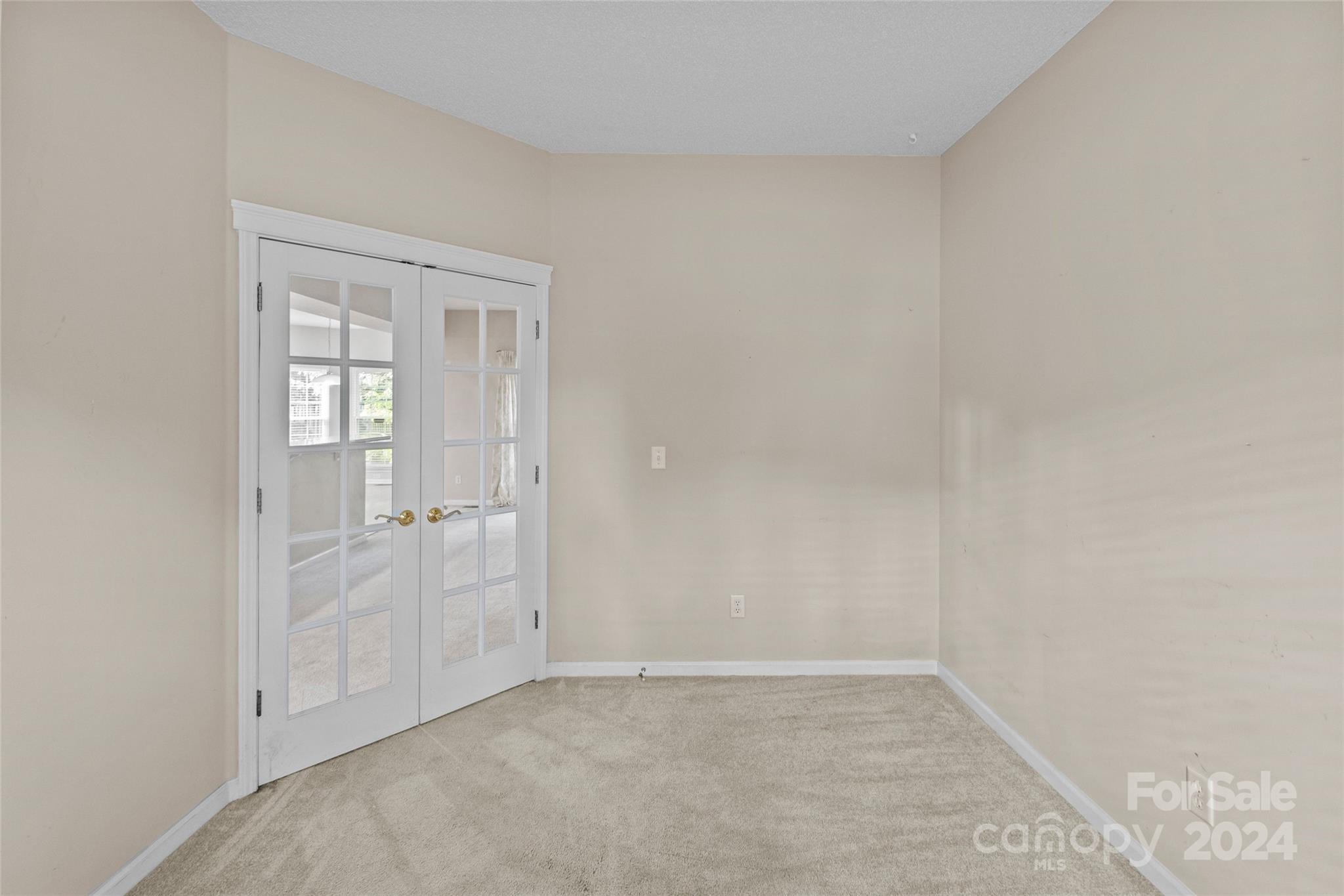 12312 Greenway View Court