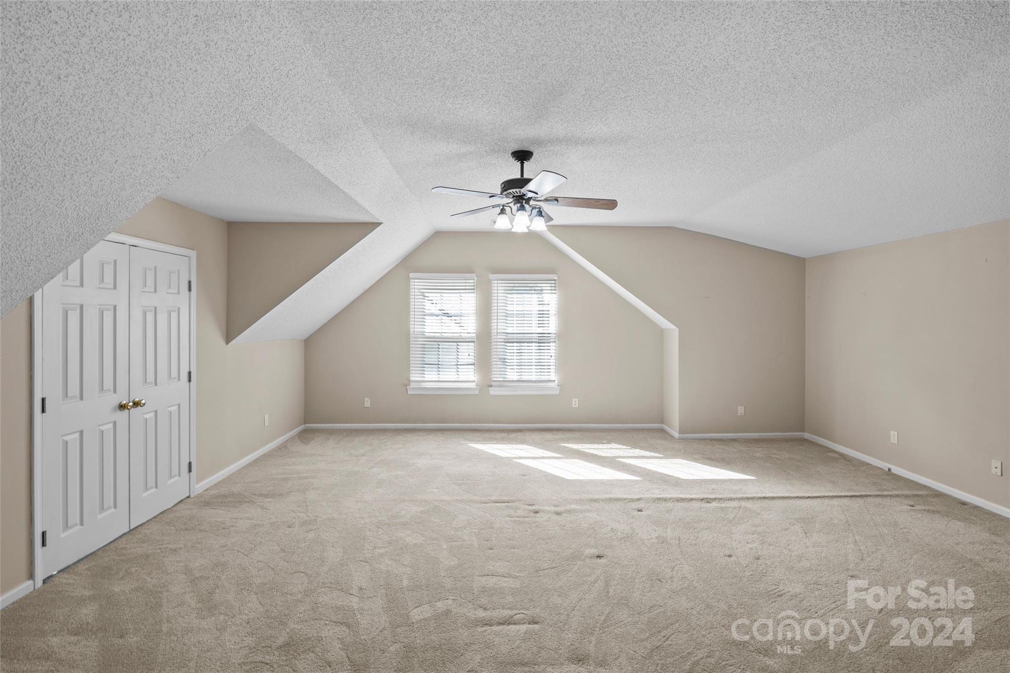 12312 Greenway View Court