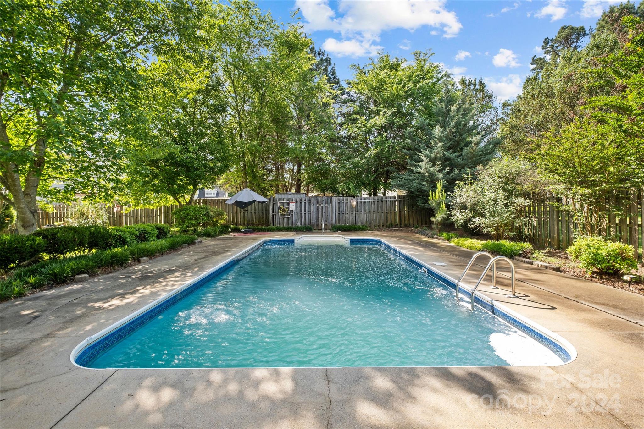 12312 Greenway View Court