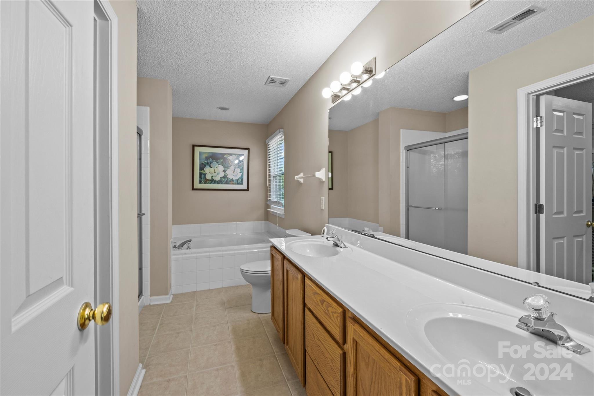 12312 Greenway View Court