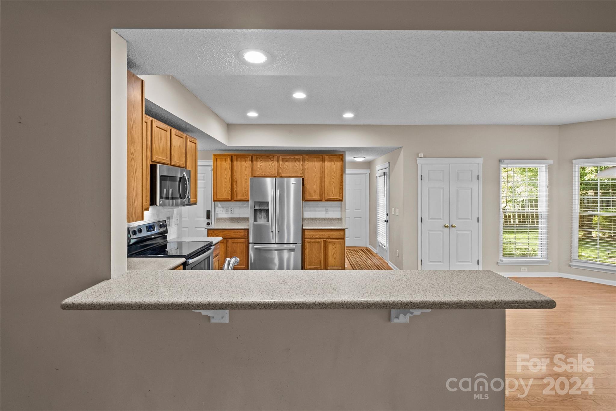 12312 Greenway View Court