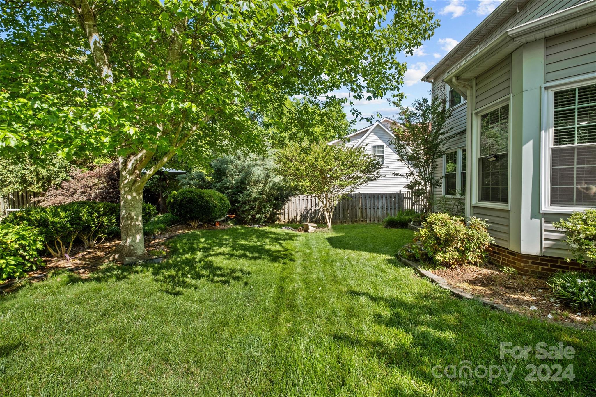 12312 Greenway View Court