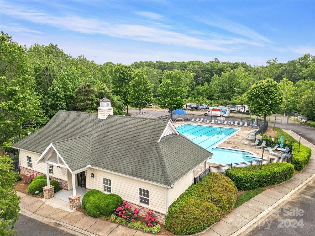 3072 Sunshower Heights